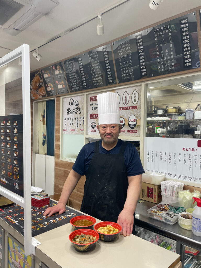 弁当も低糖質時代に突入! 鬼盛・激盛のハイカロリー弁当屋「まごころ大高」さんが、突如、iFoodの「低糖質 大豆めん」とコラボ